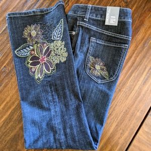 NWT Chico's Women's Charm SH Jeans